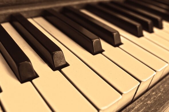 Pianista Anselmo Espinosa del Águila. Artesano, pedagogo y compositor