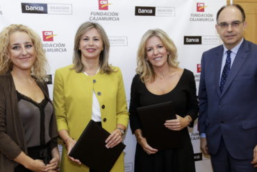 Bankia y Fundación Cajamurcia apoyan a la Asociación Locura por Vivir