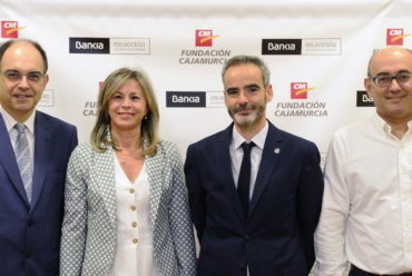Bankia, Fundación Cajamurcia y la Universidad de Murcia conceden ayudas para estudiar en el extranjero