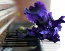 Cuadros con música – El piano en la pintura