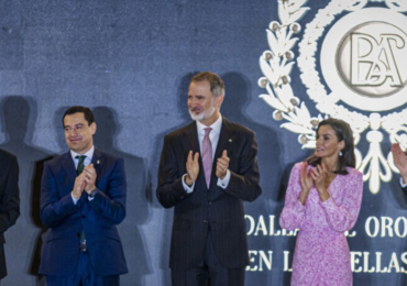 Los Reyes hacen entrega de la Medalla de Oro al mérito en las Bellas Artes a Pedro Cano