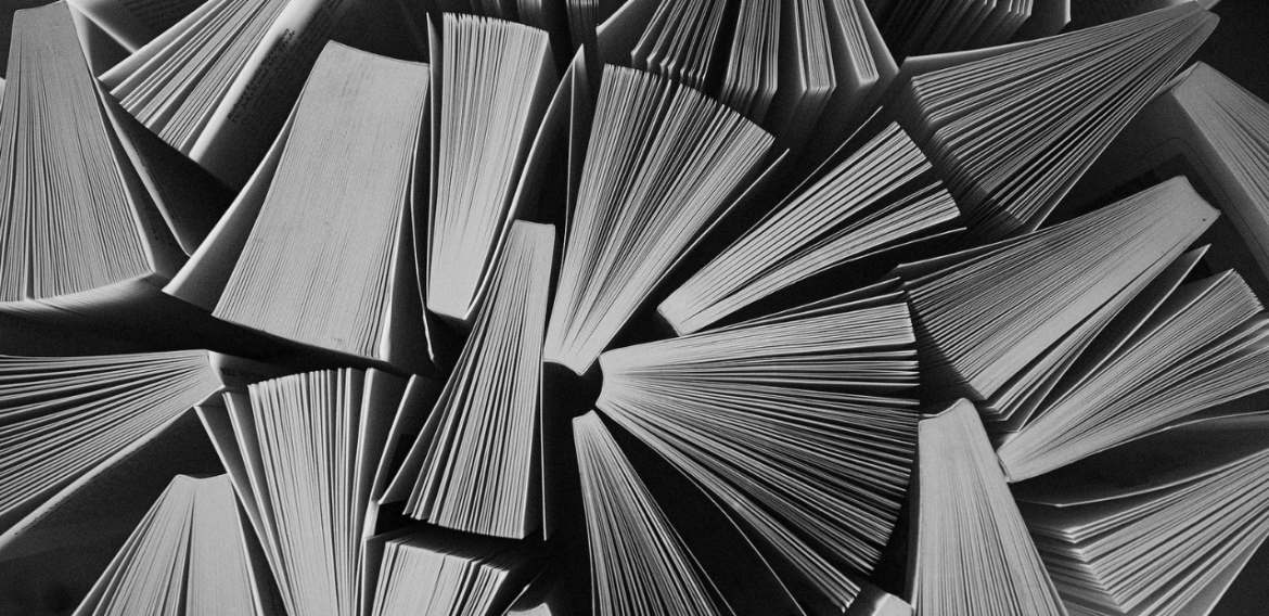 El escritor y dramaturgo Álvaro Tato abre hoy el ciclo ‘Voces de la Literatura’ en el Centro Cultural Las Claras Fundación Cajamurcia